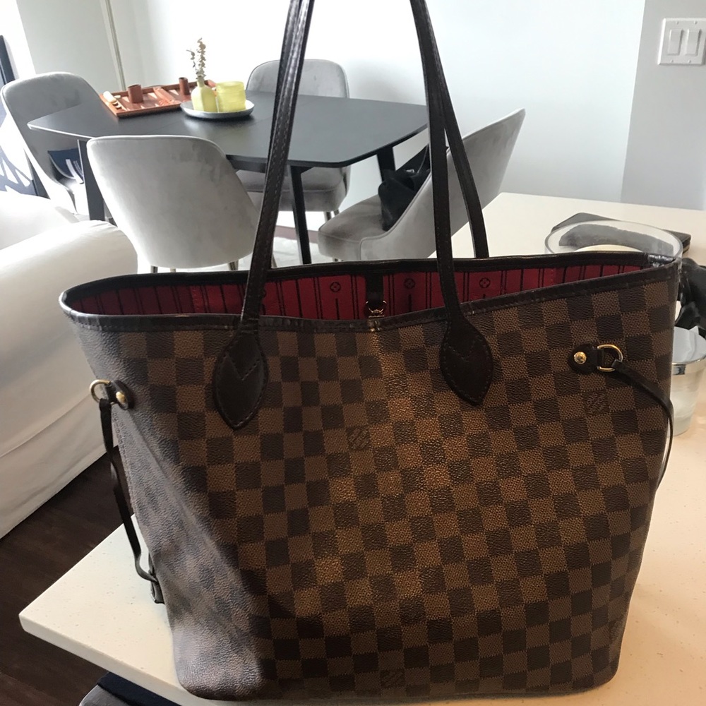 Louis Vuitton Neverfull in Damier Ebene